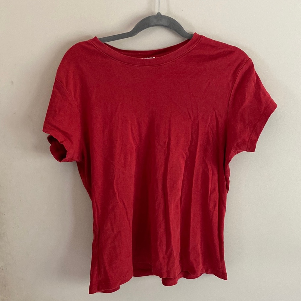 red t-shirt